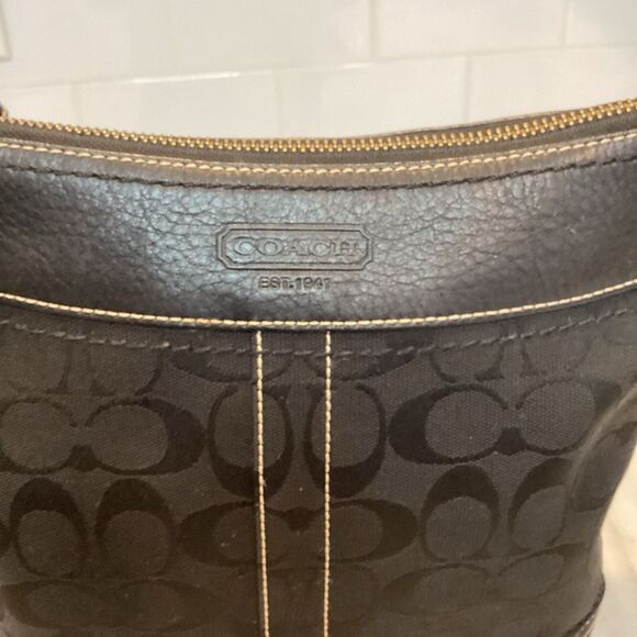 Coach Jacquard Signature Logo Convertible Crossbody Small Bucket Bag (#2) - Picture 3 of 12